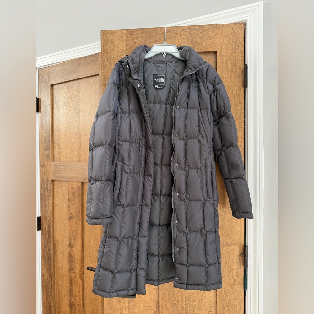 The North Face long puffer jacket. Size S, dark grey.